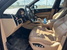 Porsche Cayenne * AWD * CARFAX * ОПЦИЯ ЗА ФИНАНСИРАНЕ, снимка 10