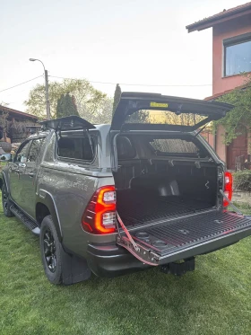 Toyota Hilux 2.8 INVINCIBLE | Auto.bg — изображение 2
