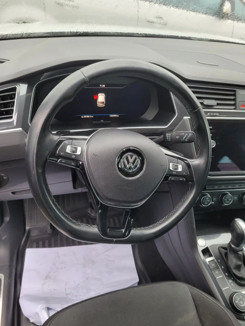 VW Tiguan 2.0TDI R-LINE FULL 120хил.ЛИЗИНГ , снимка 10 - Автомобили и джипове - 47984969