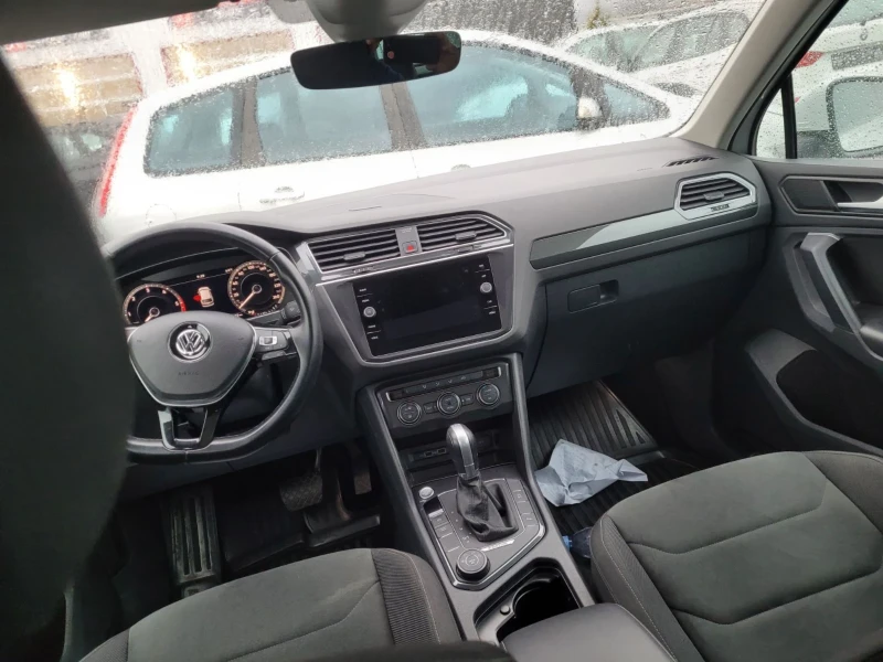 VW Tiguan 2.0TDI R-LINE FULL 120хил.ЛИЗИНГ , снимка 13 - Автомобили и джипове - 47984969