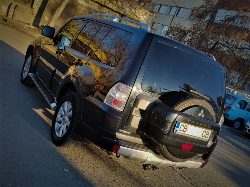 Mitsubishi Pajero 3.2 DID 200 кс, снимка 6 - Автомобили и джипове - 52896496