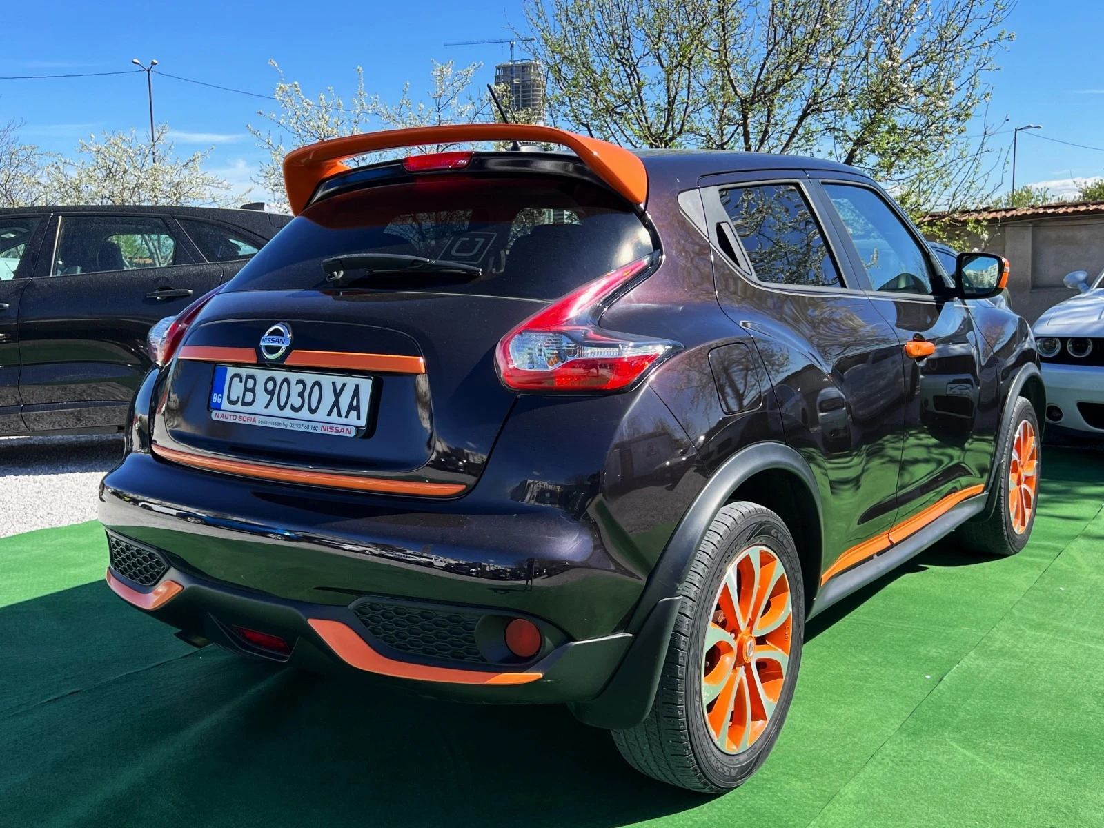 Nissan Juke  1.6T AWD  - изображение 8