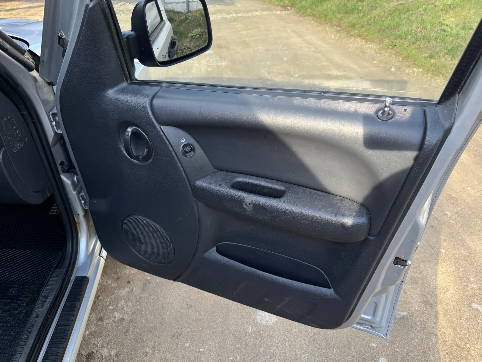 Jeep Cherokee 2.4i - изображение 7