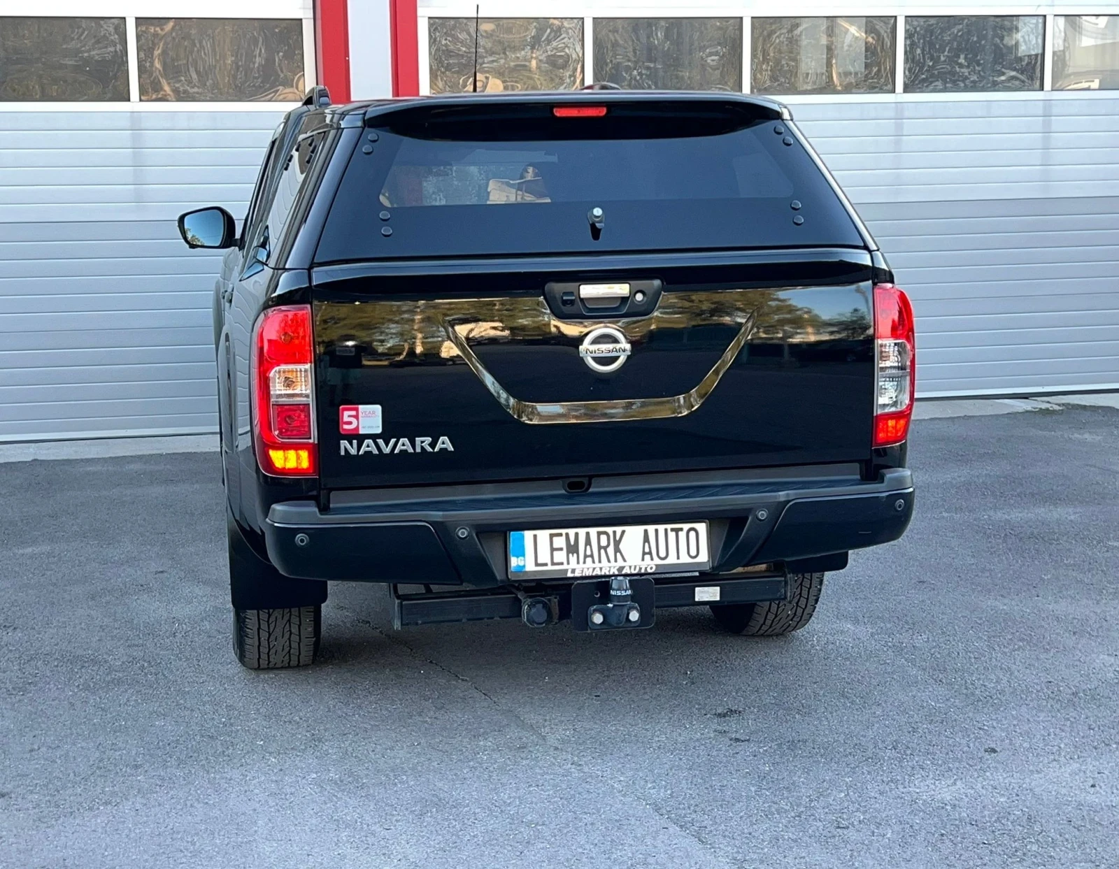 Nissan Navara 2.3DCI AUTOMATIK KEY LESS NAVI 360KAMERA EVRO 6B - изображение 9
