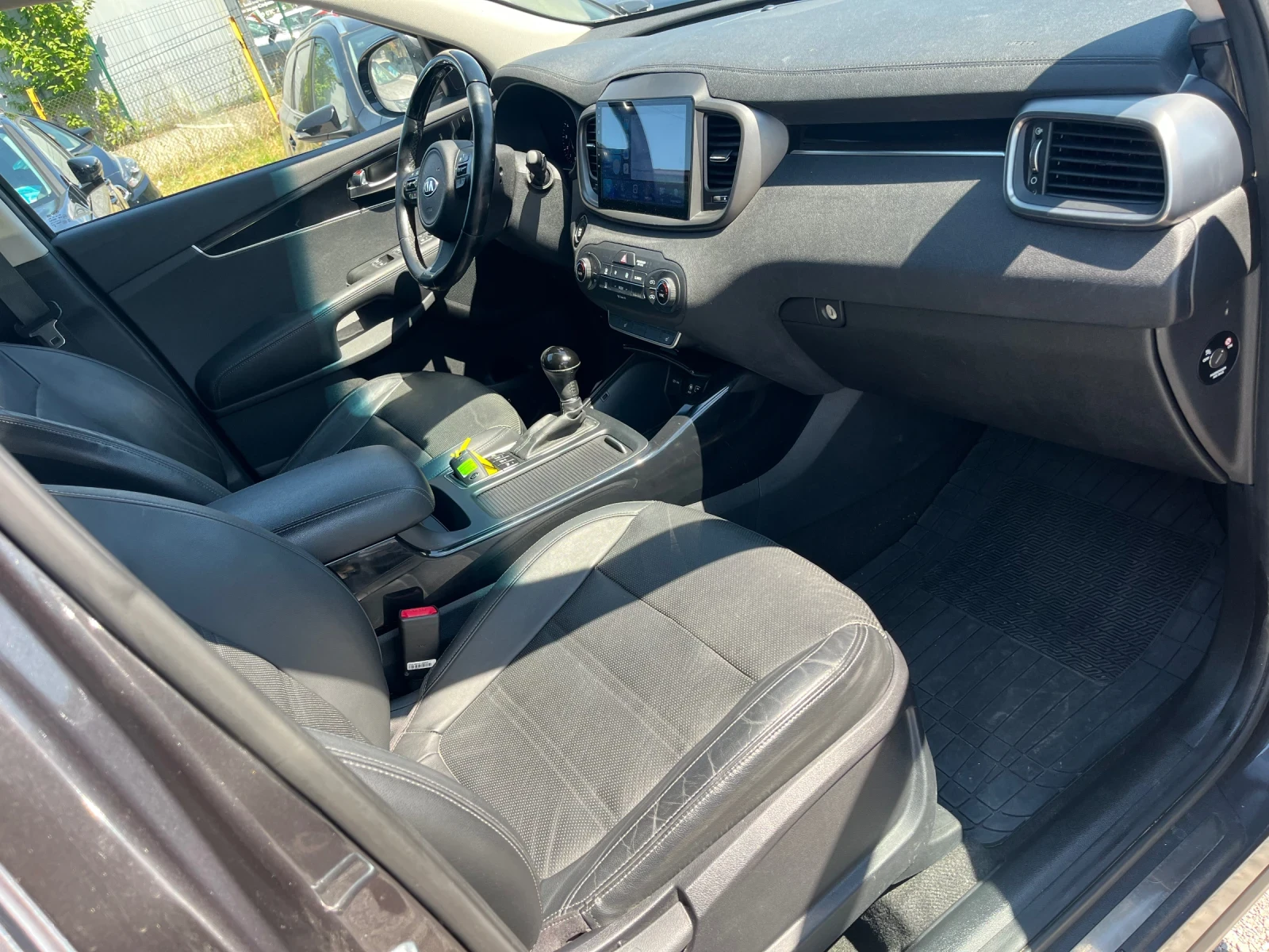 Kia Sorento 2.2cdi rebel full 130h.km - изображение 9