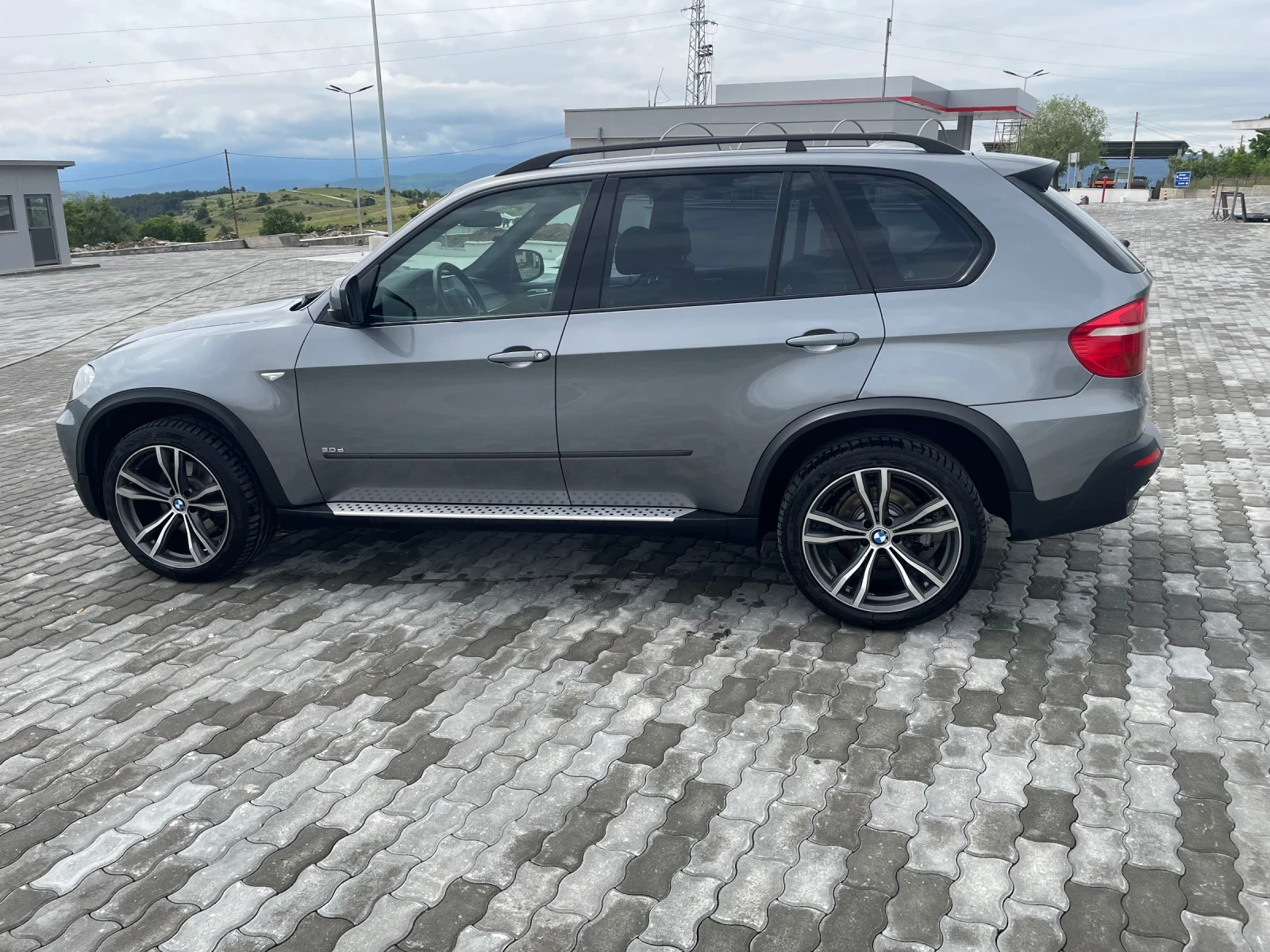 BMW X5 3.0 - изображение 7