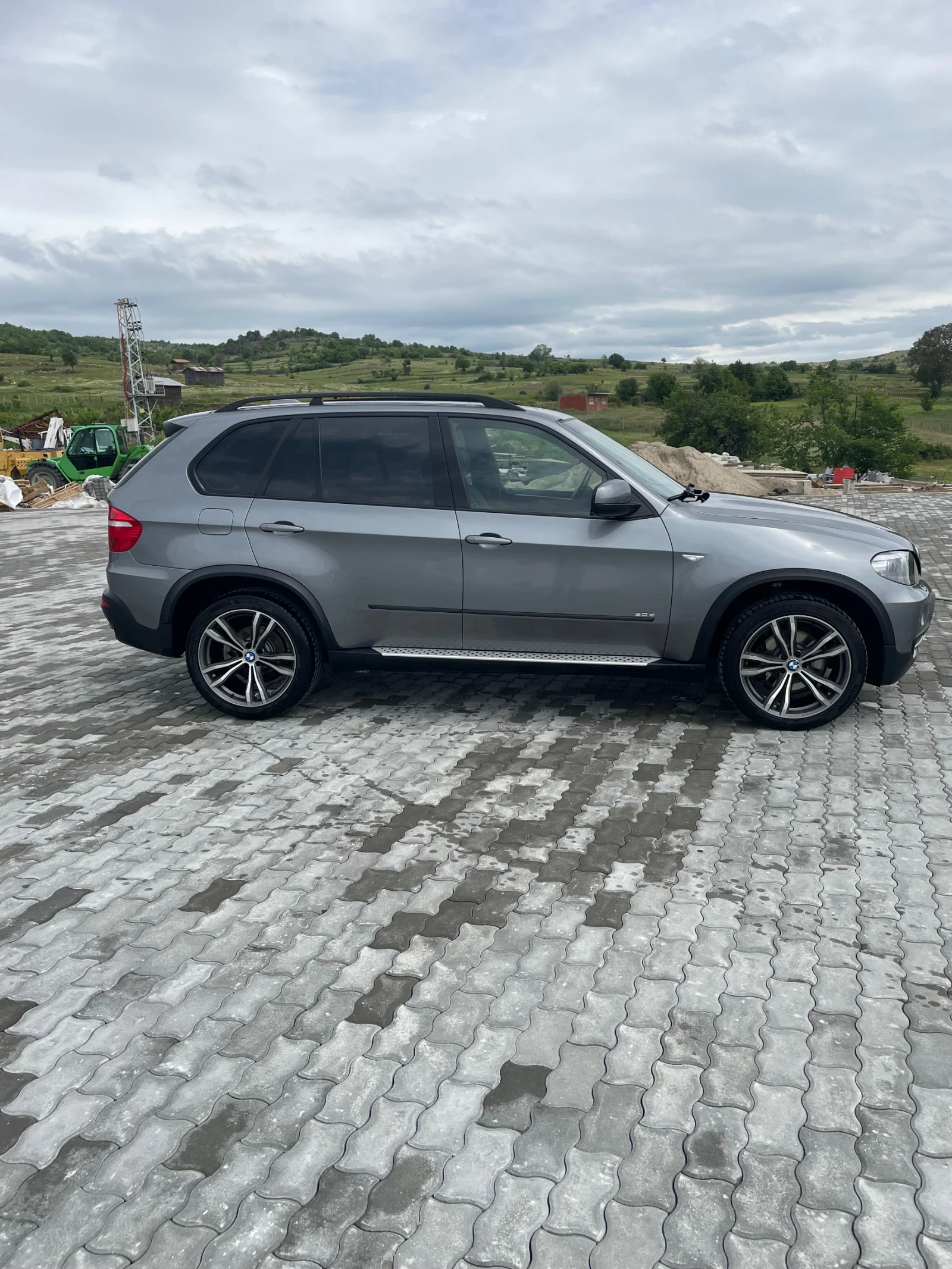 BMW X5 3.0 - изображение 3