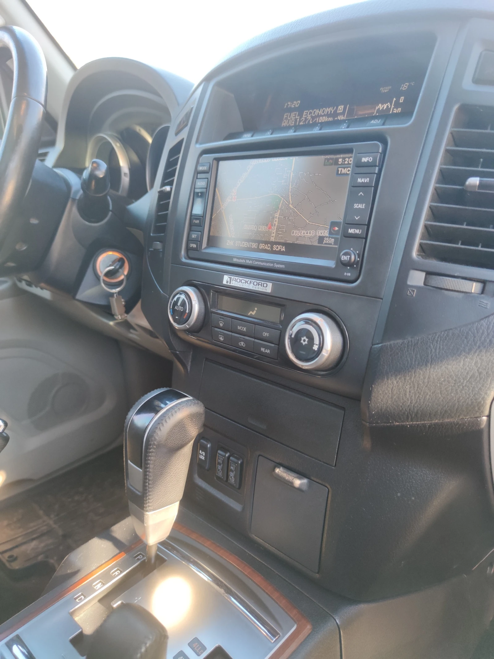Mitsubishi Pajero 3.2 DID 200 �� | Mobile.bg � ����������� 11
