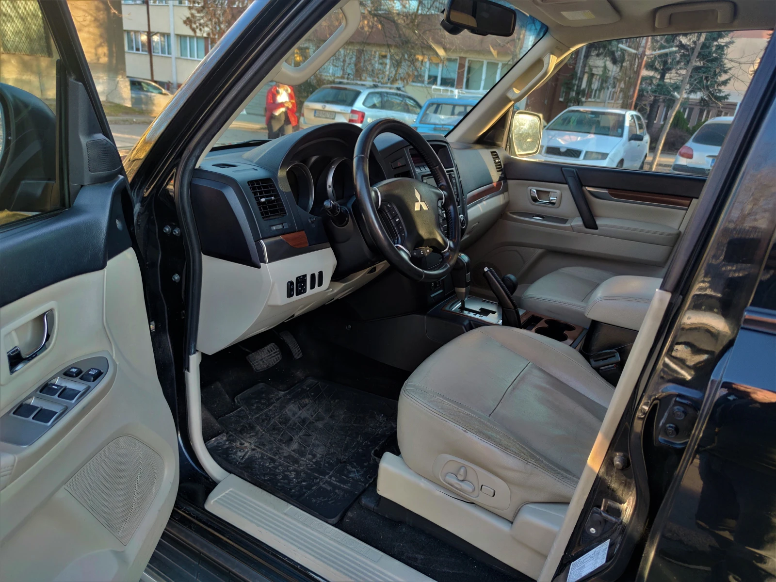 Mitsubishi Pajero 3.2 DID 200 �� | Mobile.bg � ����������� 14