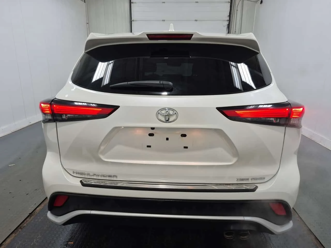 Toyota Highlander * XSE * CARFAX * 2 КЛЮЧА * ПОДГРЕВИ * ПОДГРЕВИ, снимка 16 - Автомобили и джипове - 53940431