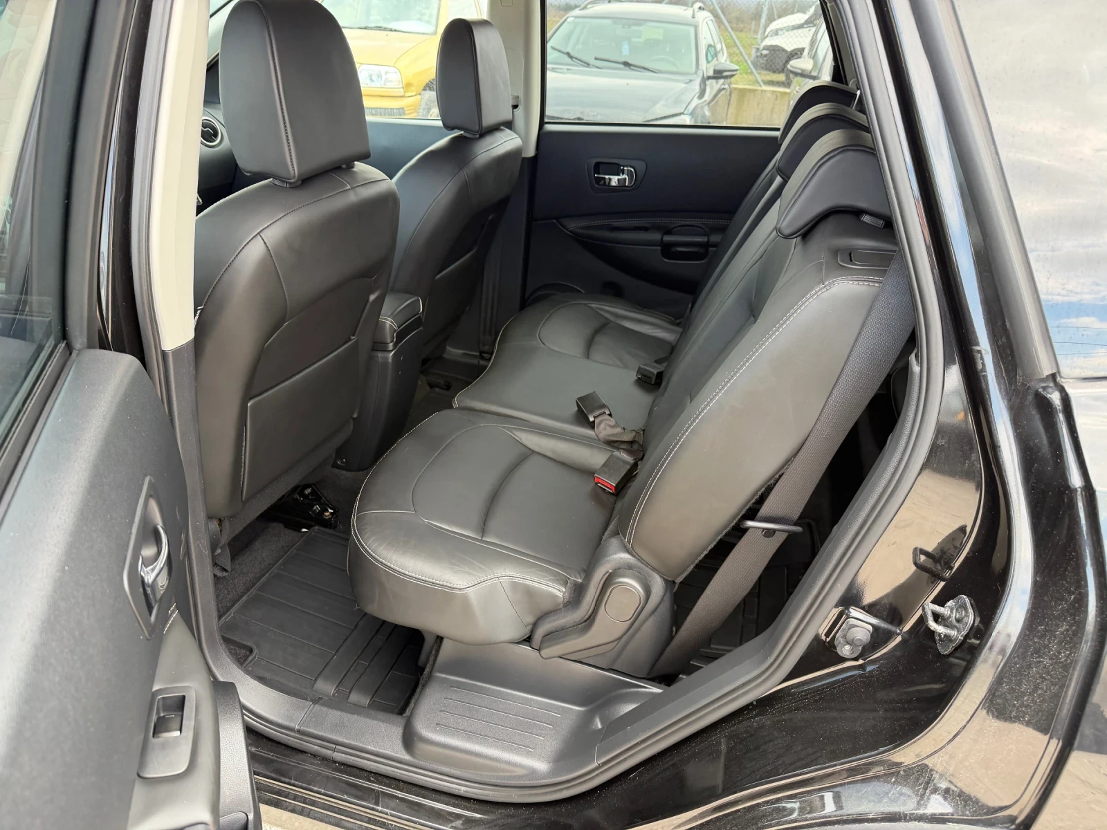 Nissan Qashqai 2.0/150кс 4х4 7места EVRO5 кожа панорама, снимка 11 - Автомобили и джипове - 54043237