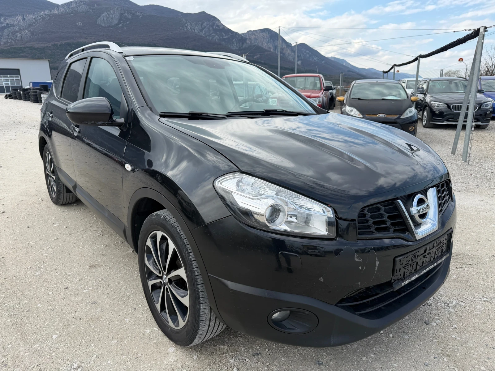 Nissan Qashqai 2.0/150кс 4х4 7места EVRO5 кожа панорама, снимка 3 - Автомобили и джипове - 54043237