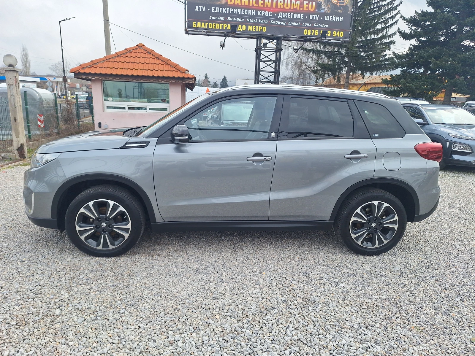 Suzuki Vitara 1.4 Booster Jet Hybrid 4x4 Navi Distronik Full!, снимка 6 - Автомобили и джипове - 54055280