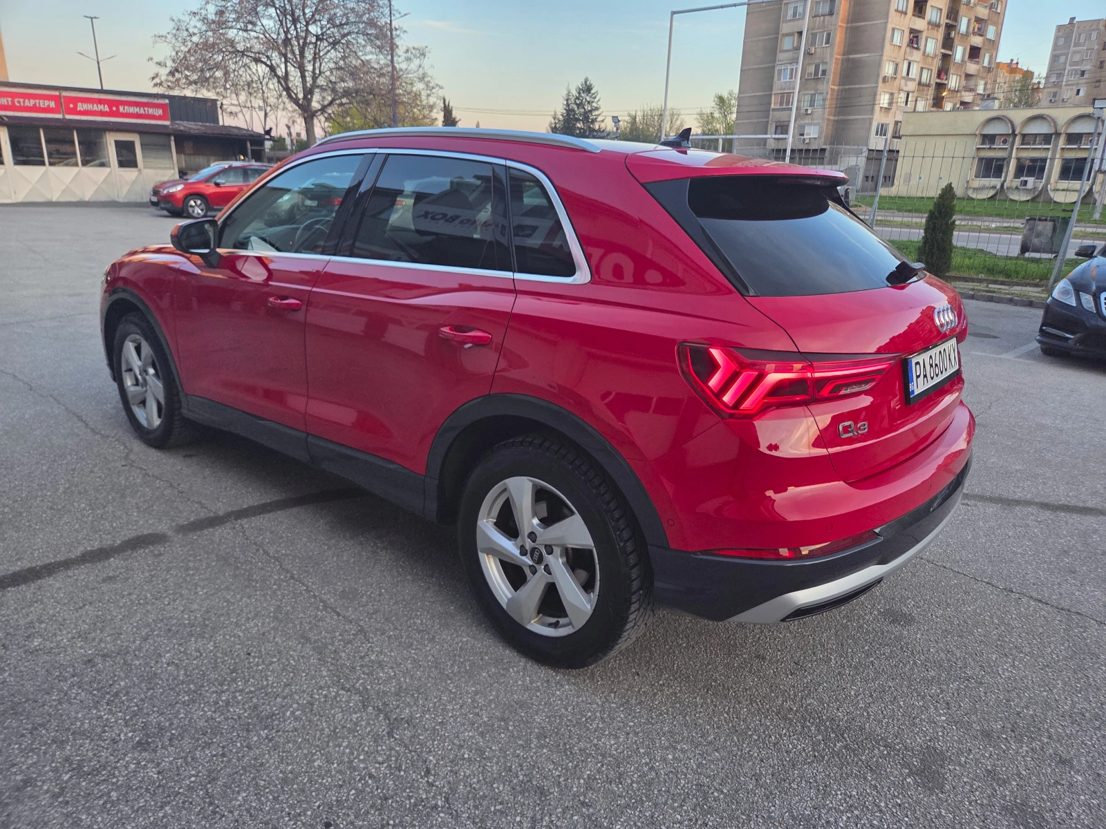 Audi Q3 35 TFSI/AT/Navi/Камера, снимка 3 - Автомобили и джипове - 54119799
