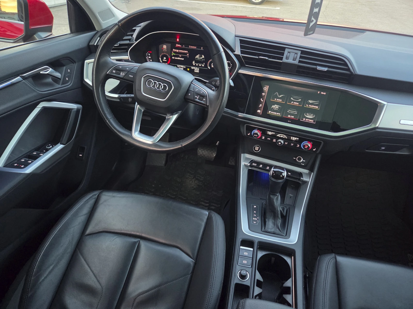 Audi Q3 35 TFSI/AT/Navi/Камера, снимка 13 - Автомобили и джипове - 54119799