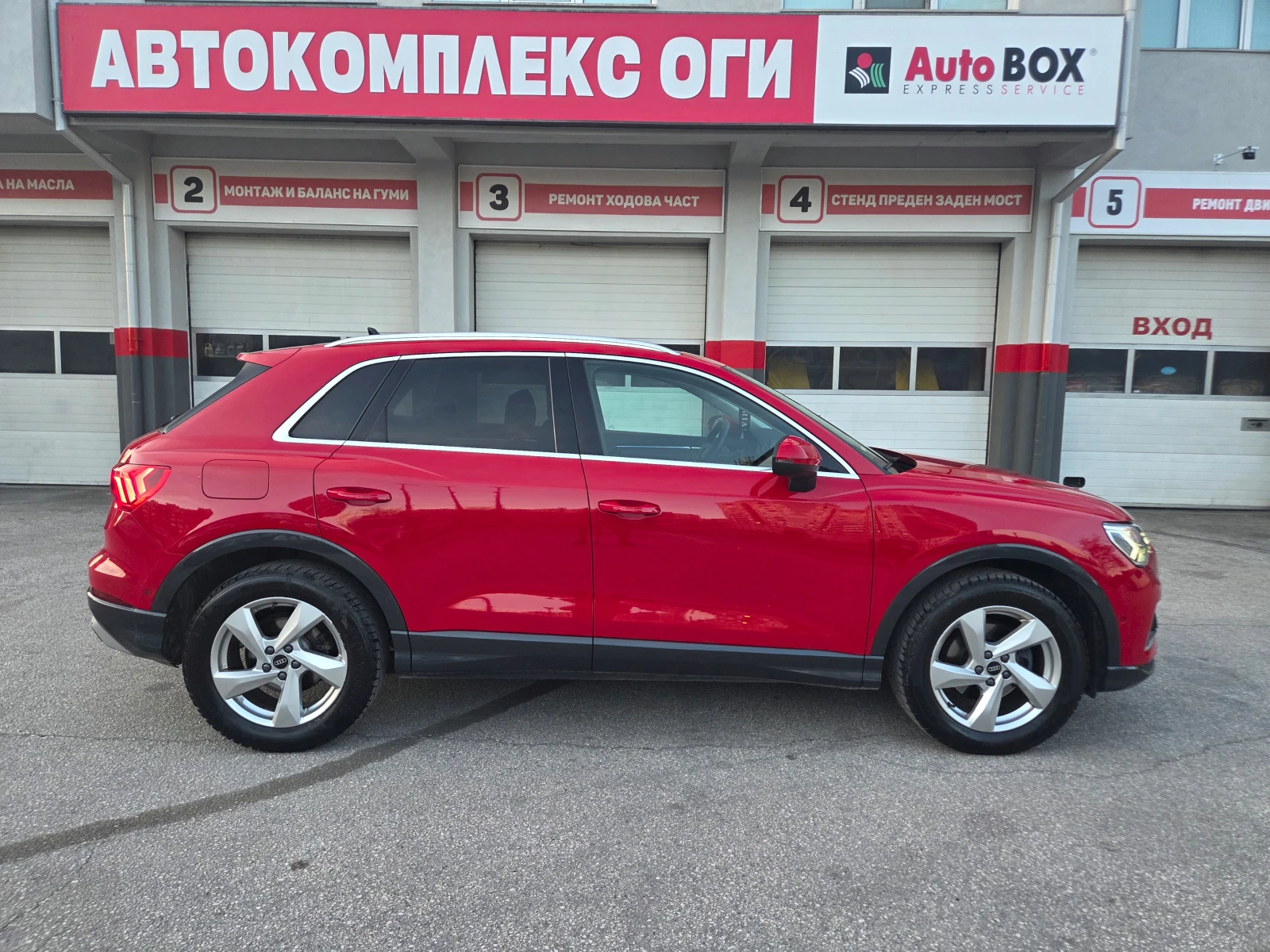 Audi Q3 35 TFSI/AT/Navi/Камера, снимка 6 - Автомобили и джипове - 54119799