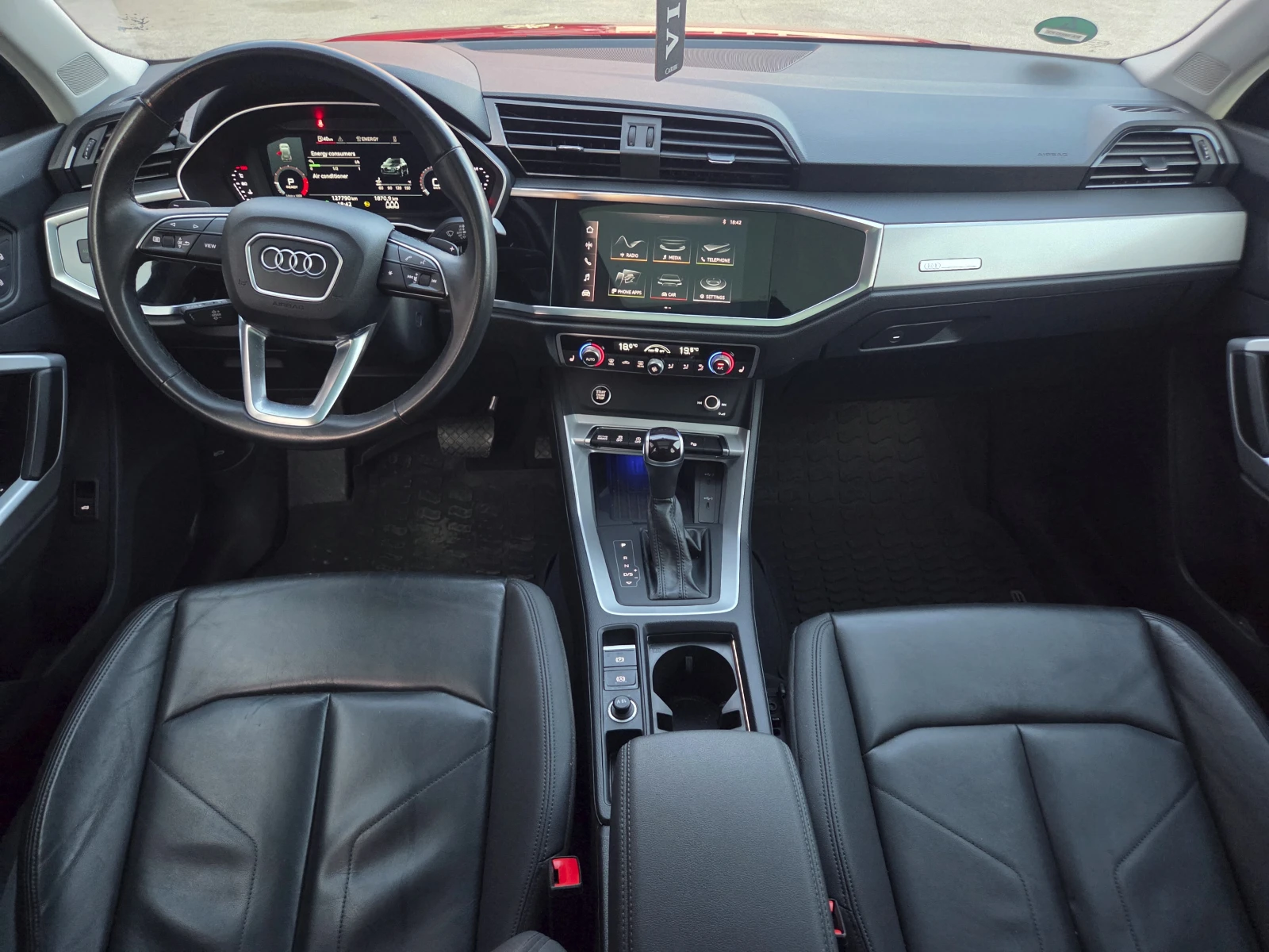 Audi Q3 35 TFSI/AT/Navi/Камера, снимка 11 - Автомобили и джипове - 54119799