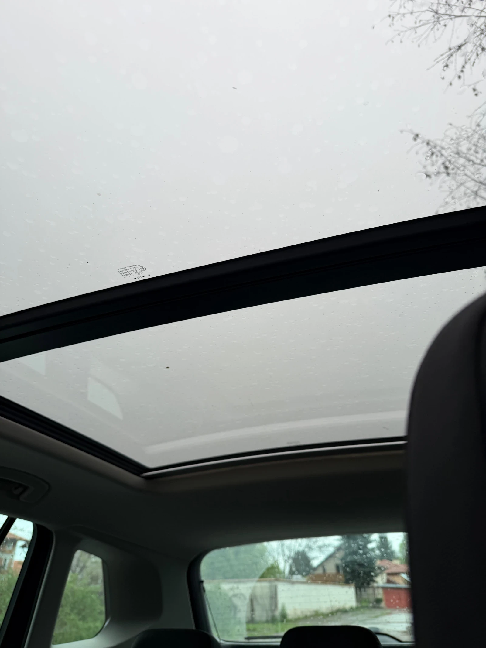 VW Tiguan, снимка 6 - Автомобили и джипове - 54270019