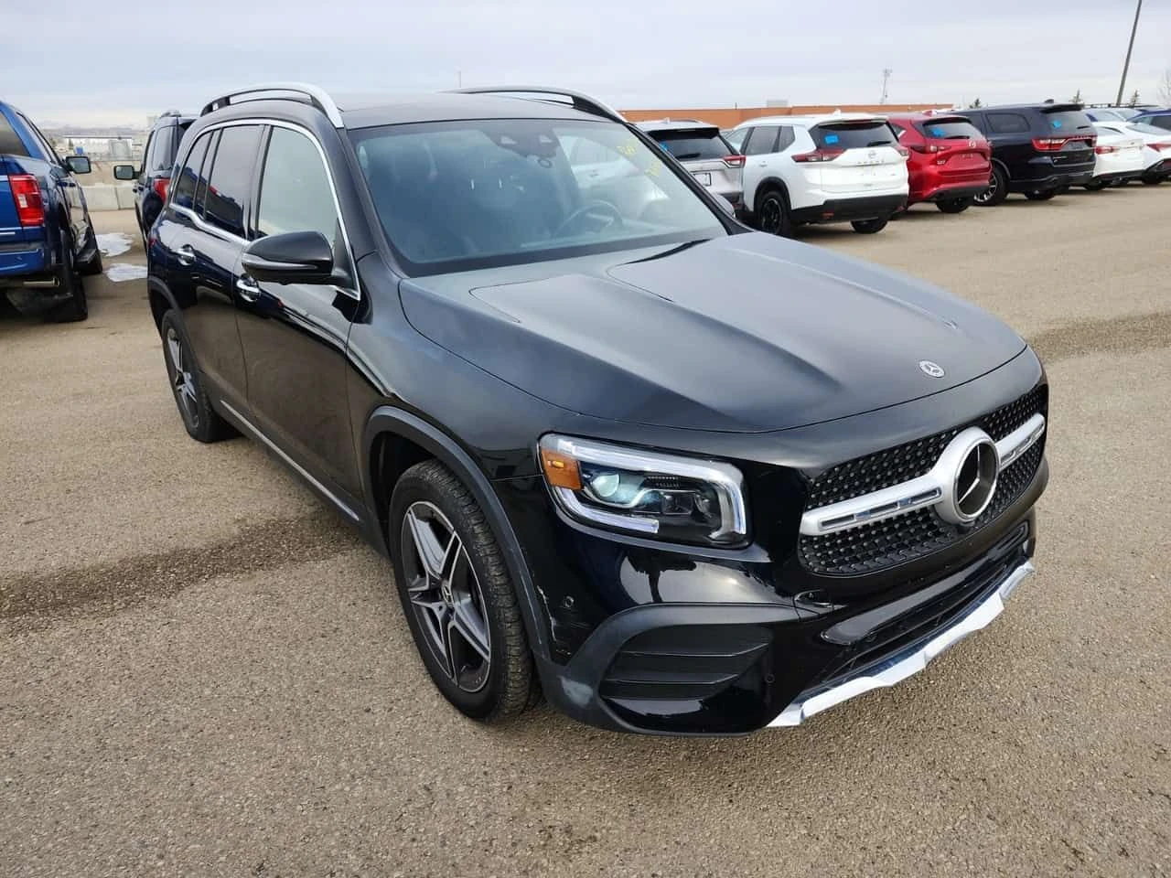 Mercedes-Benz GLB 250 AMG Line * 4matic * Без инциденти * CARFAX * , снимка 2 - Автомобили и джипове - 54627087