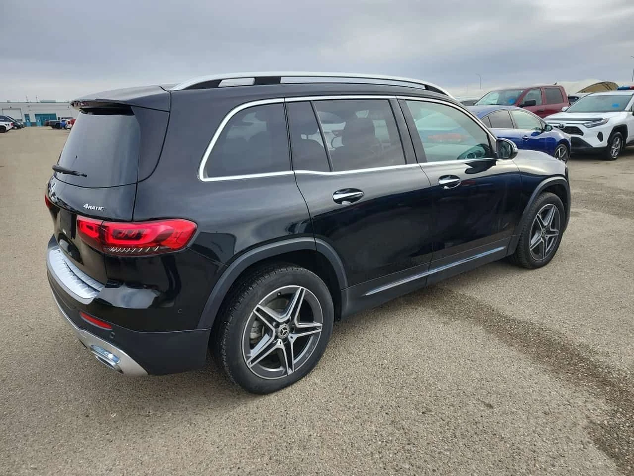 Mercedes-Benz GLB 250 AMG Line * 4matic * Без инциденти * CARFAX * , снимка 3 - Автомобили и джипове - 54627087
