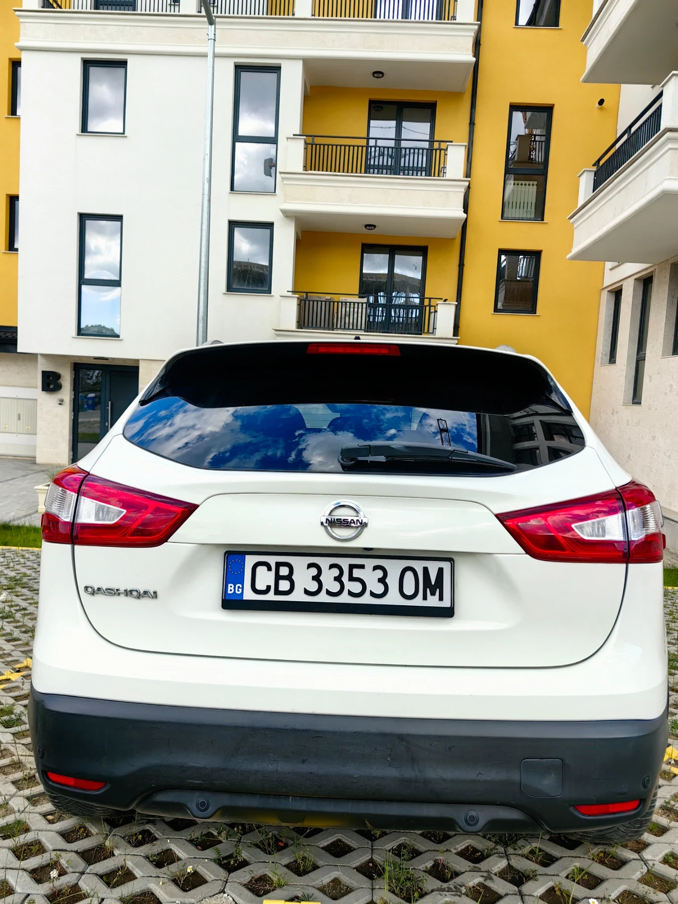 Nissan Qashqai, снимка 4 - Автомобили и джипове - 55015232