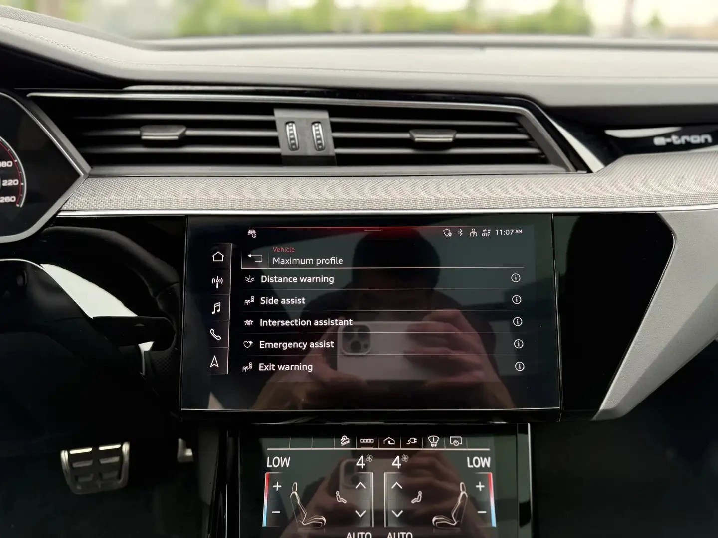 Audi SQ8 E-TRON PRESTIGE ЦЕНА ДО БЪЛГАРИЯ АВТОКРЕДИТ, снимка 11 - Автомобили и джипове - 55153932