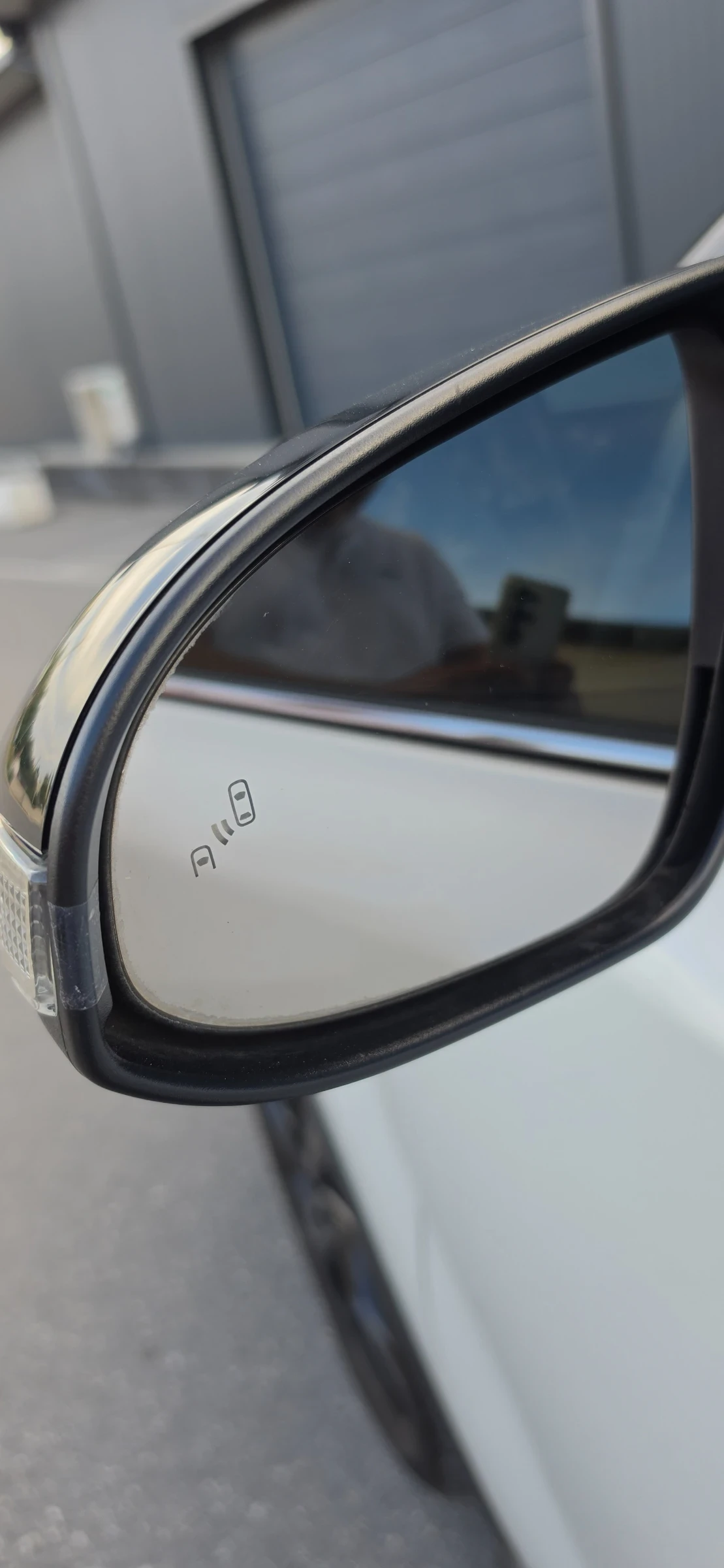 Toyota C-HR 1.8 Full Max. Exclusive.Бяла Перла, снимка 5 - Автомобили и джипове - 56256678