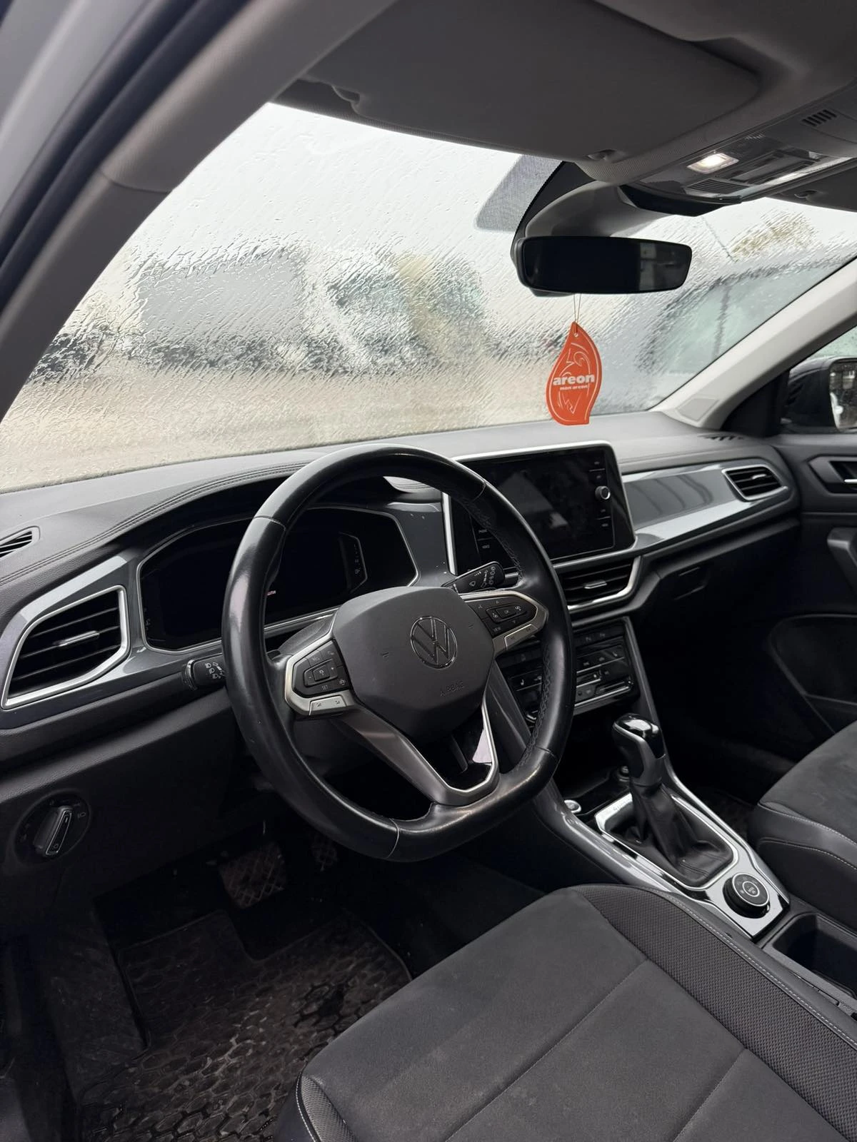 VW T-Roc  2.0 TDI SCR 4MOTION , снимка 9 - Автомобили и джипове - 56706281