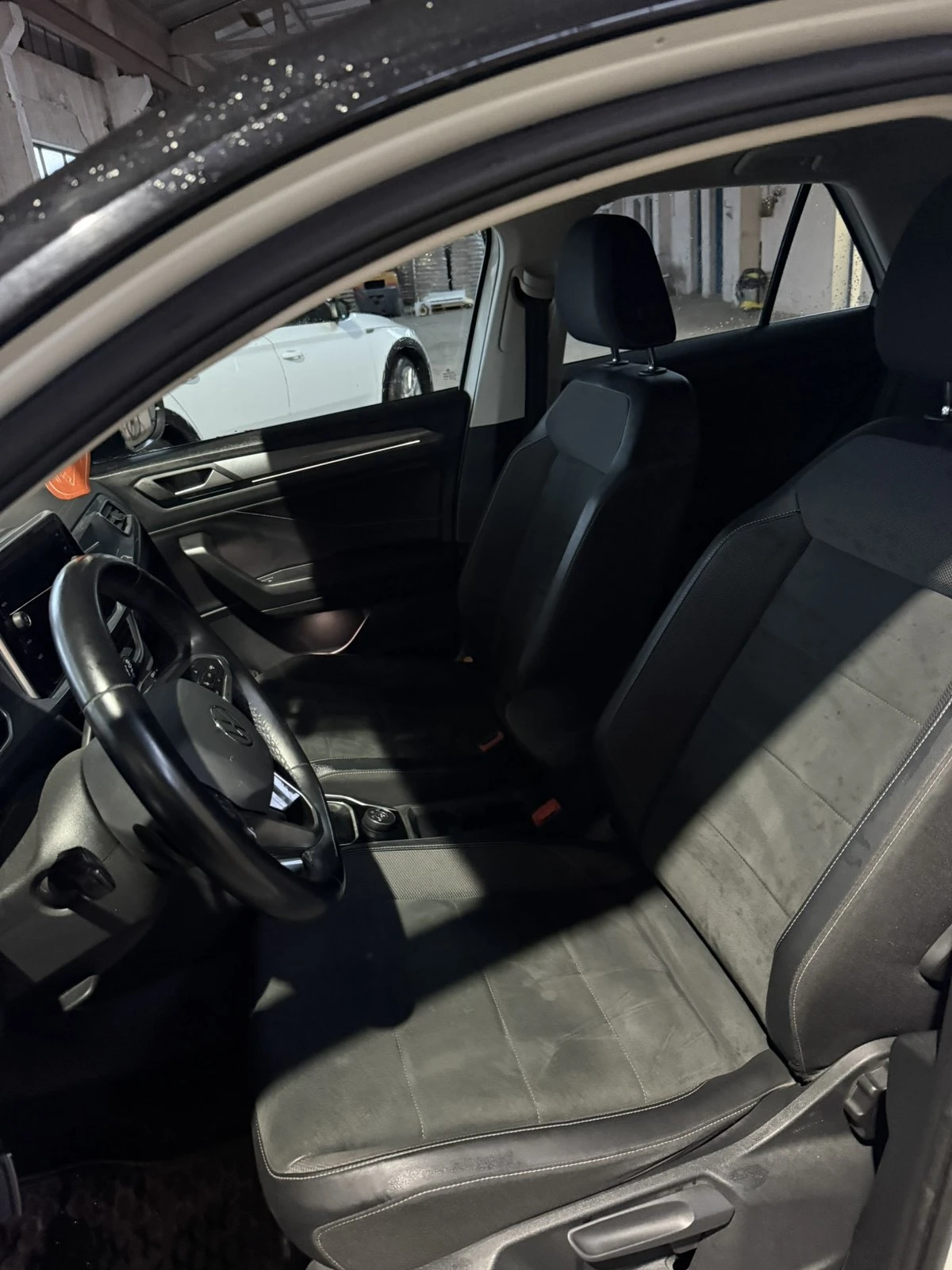 VW T-Roc  2.0 TDI SCR 4MOTION , снимка 8 - Автомобили и джипове - 56706281