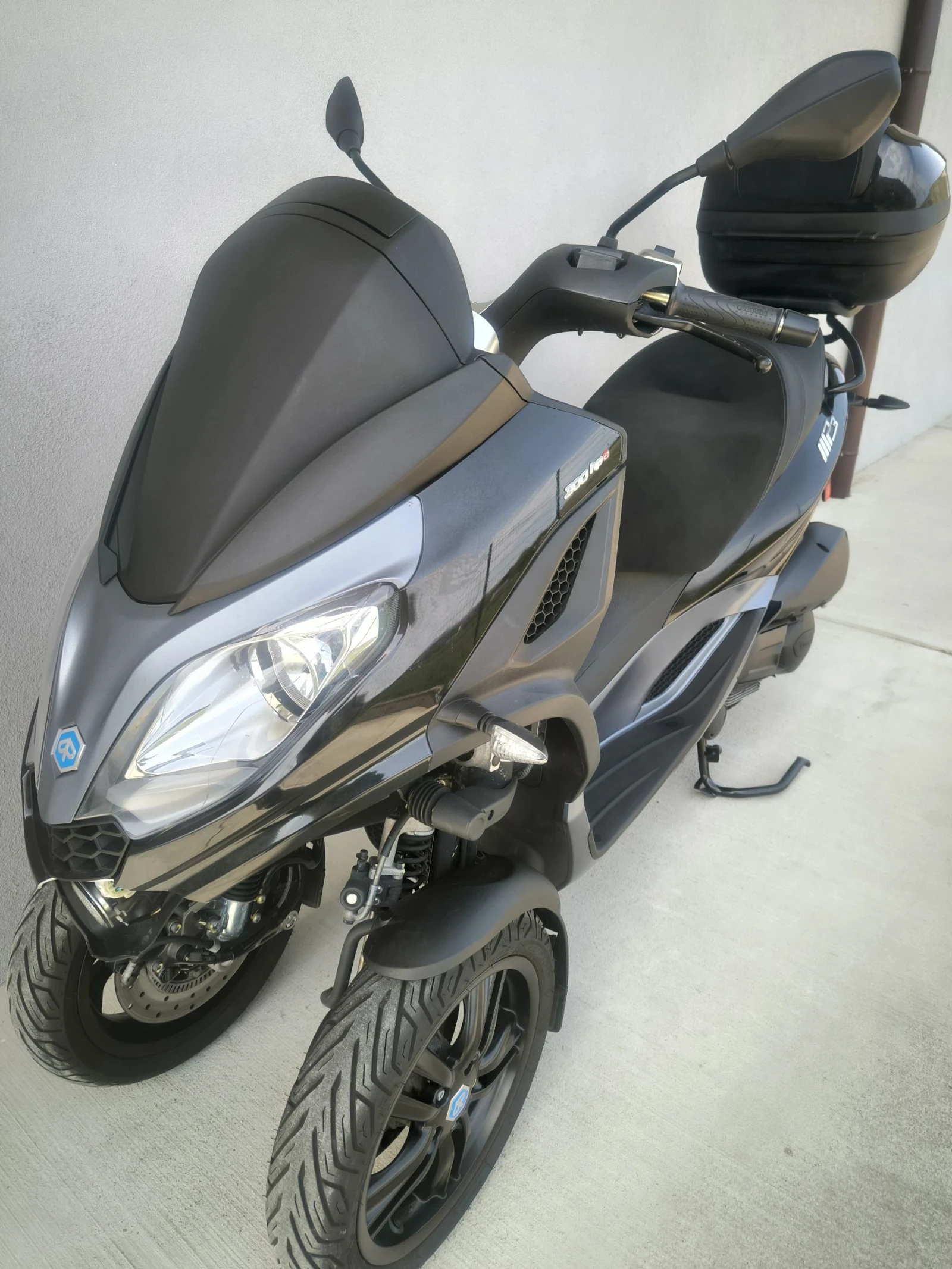 Piaggio Mp3 300ie HPE LT, ABS/ASR, 5618 км, 2022 година  - изображение 10
