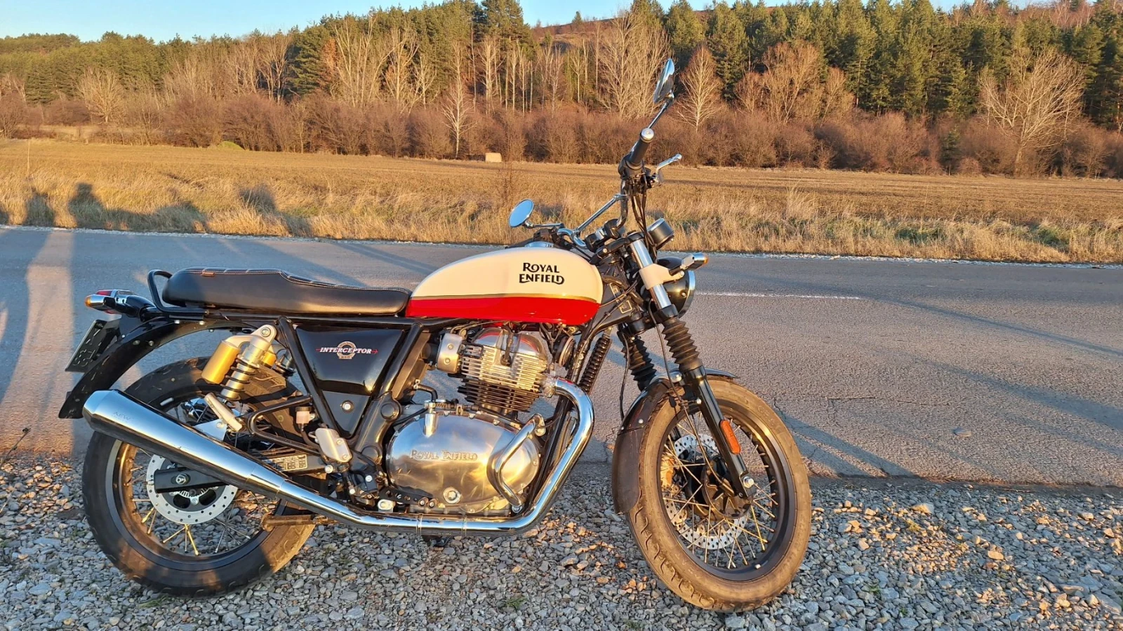 Royal Enfield Interceptor 650  - изображение 8