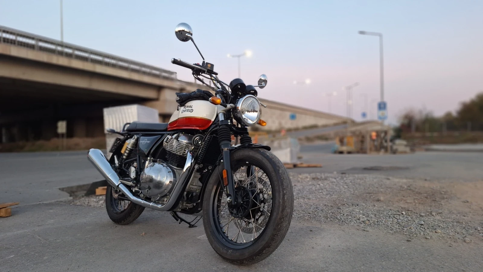 Royal Enfield Interceptor 650 | Mobile.bg   11