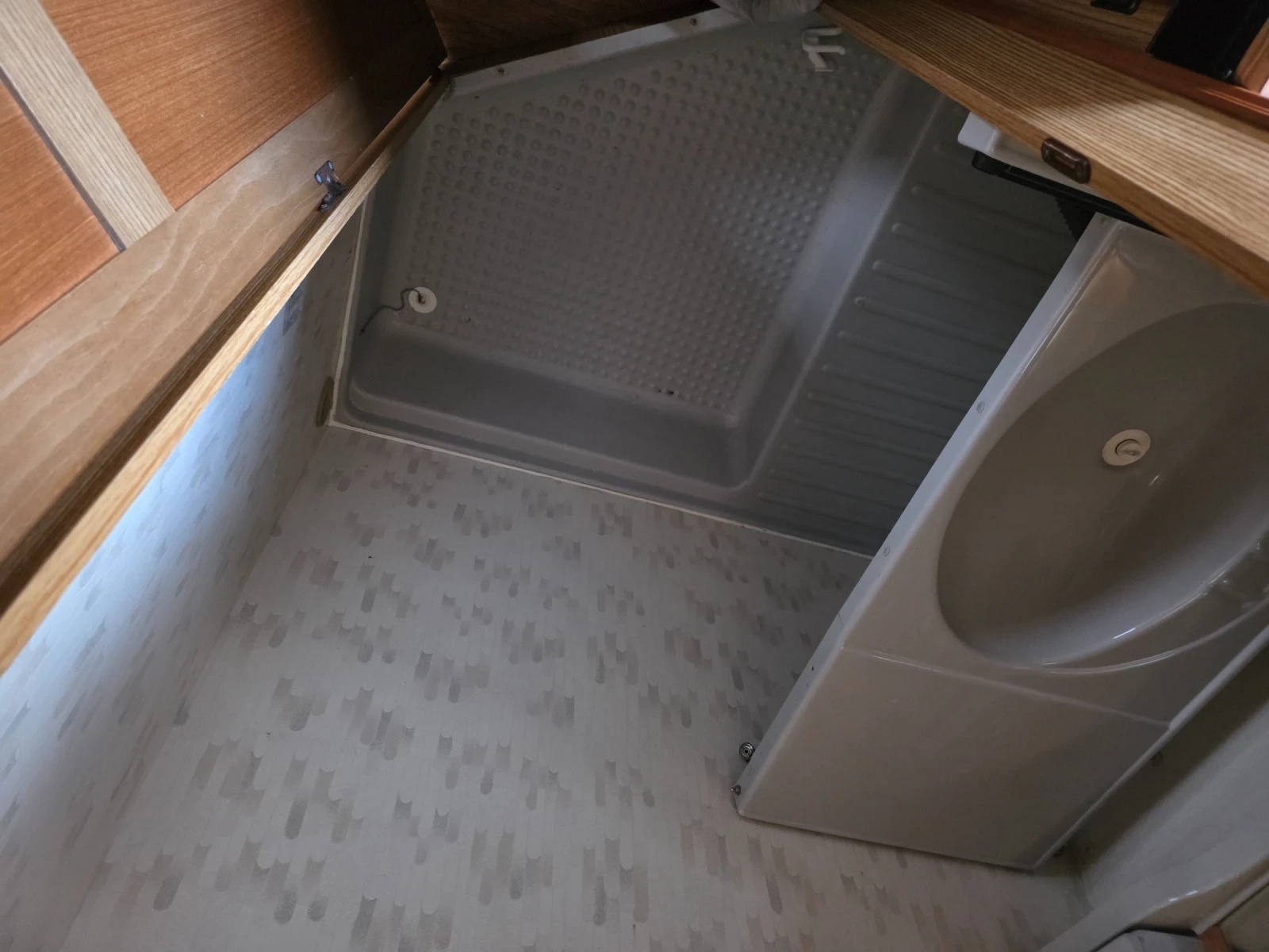  ABI FENDT  WC | Mobile.bg   15