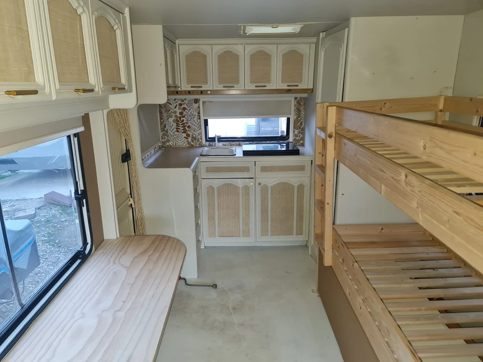  ABI HOBBY 555 WC | Mobile.bg   13