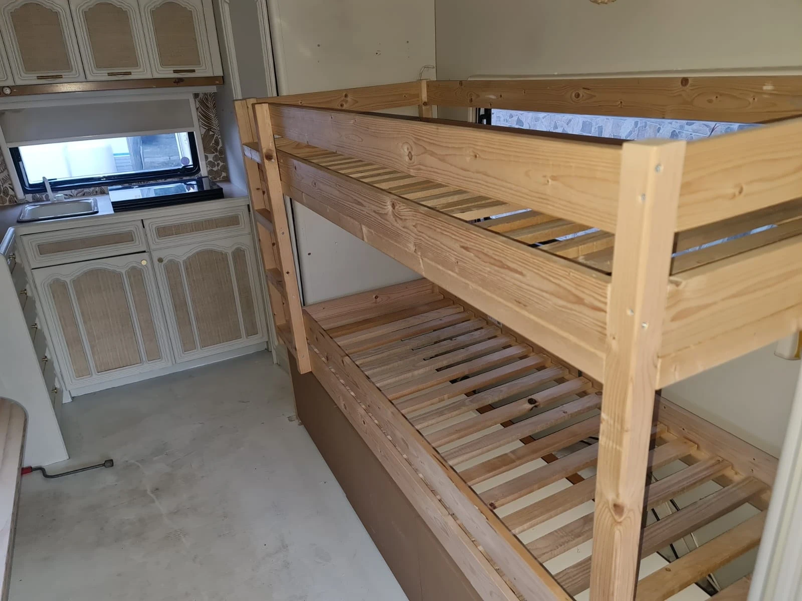  ABI HOBBY 555 WC | Mobile.bg   14