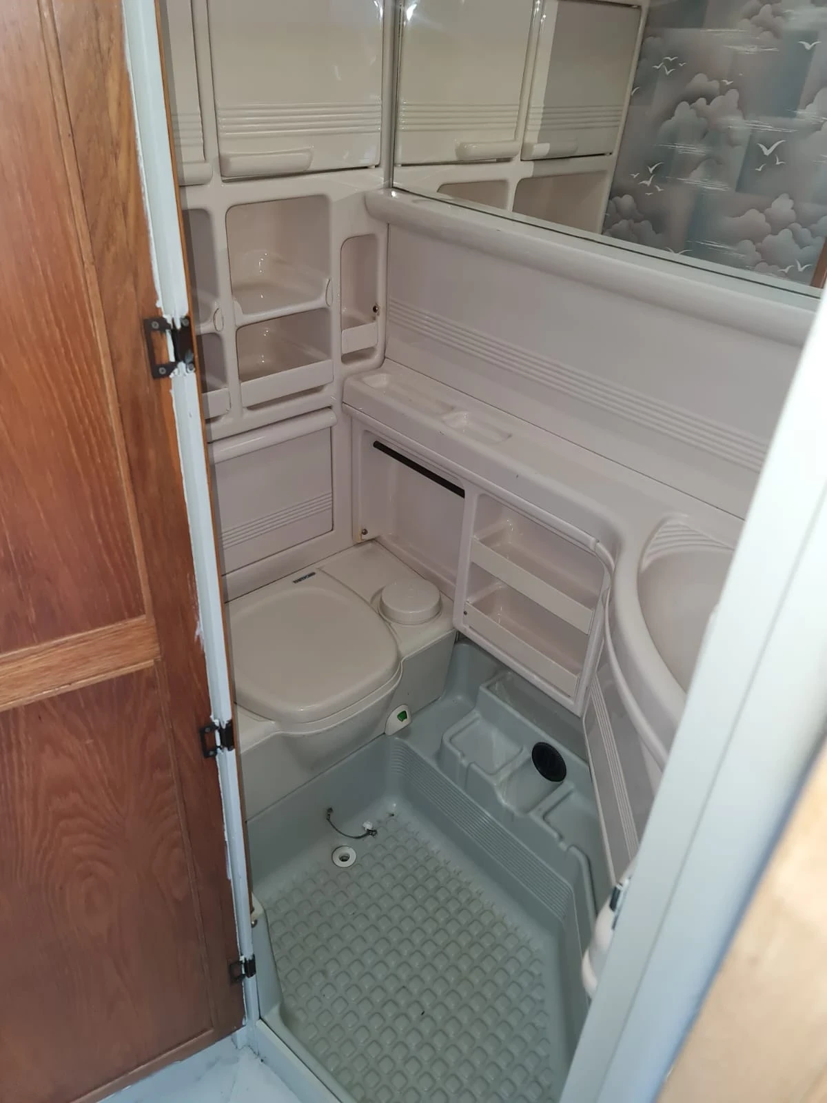  ABI HOBBY 555 WC | Mobile.bg   7