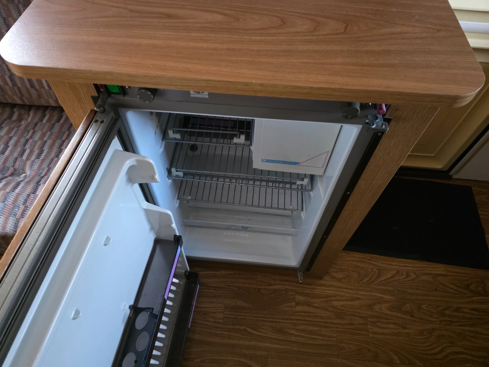  ABI FENDT  WC | Mobile.bg   12