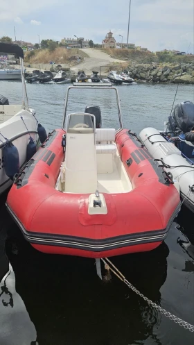Надуваема лодка Zodiac Pro 9 Man, снимка 1