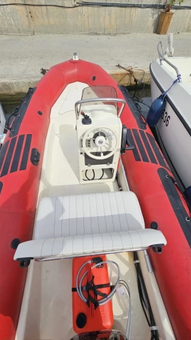 Надуваема лодка Zodiac Pro 9 Man, снимка 2