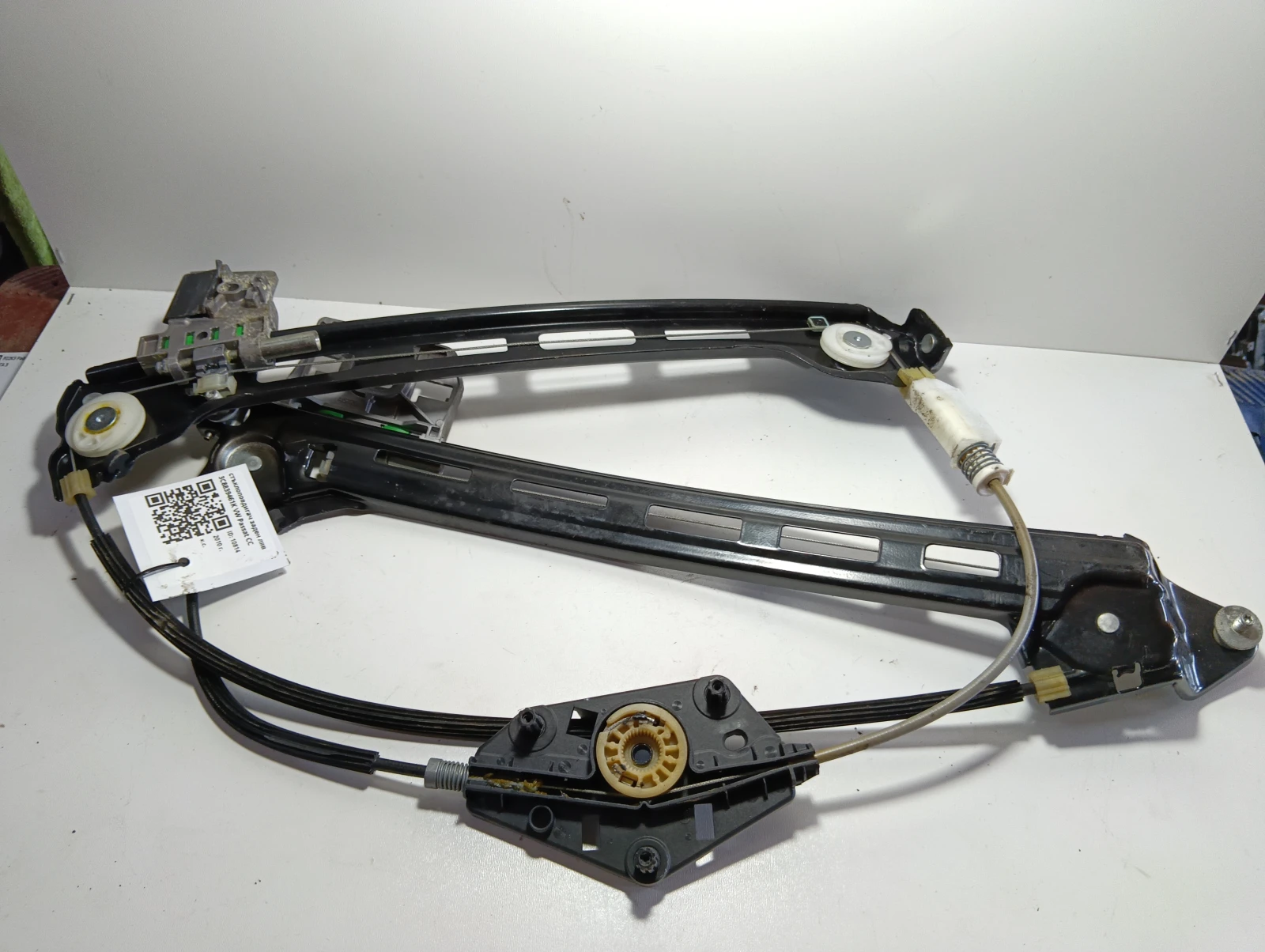 стъклоповдигач заден ляв 3C8839461K  VW Passat CC
