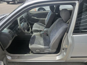 Toyota Corolla 1.3, снимка 12