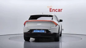 Kia EV6 Long Range AIR * DIS * ОБДУХ * TOP, снимка 4