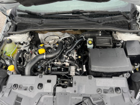 Renault Clio 0.9tce turbo, снимка 12 - Автомобили и джипове - 38974078