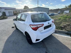 Toyota Yaris 1.5 HYBRID  УДАРЕНA! /135000/AWTOMAT | Auto.bg — изображение 5