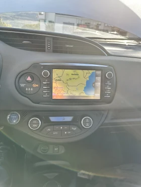 Toyota Yaris 1.5 HYBRID  УДАРЕНA! /135000/AWTOMAT | Auto.bg — изображение 14