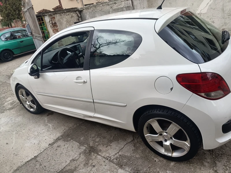 Peugeot 207, снимка 6 - Автомобили и джипове - 47007235