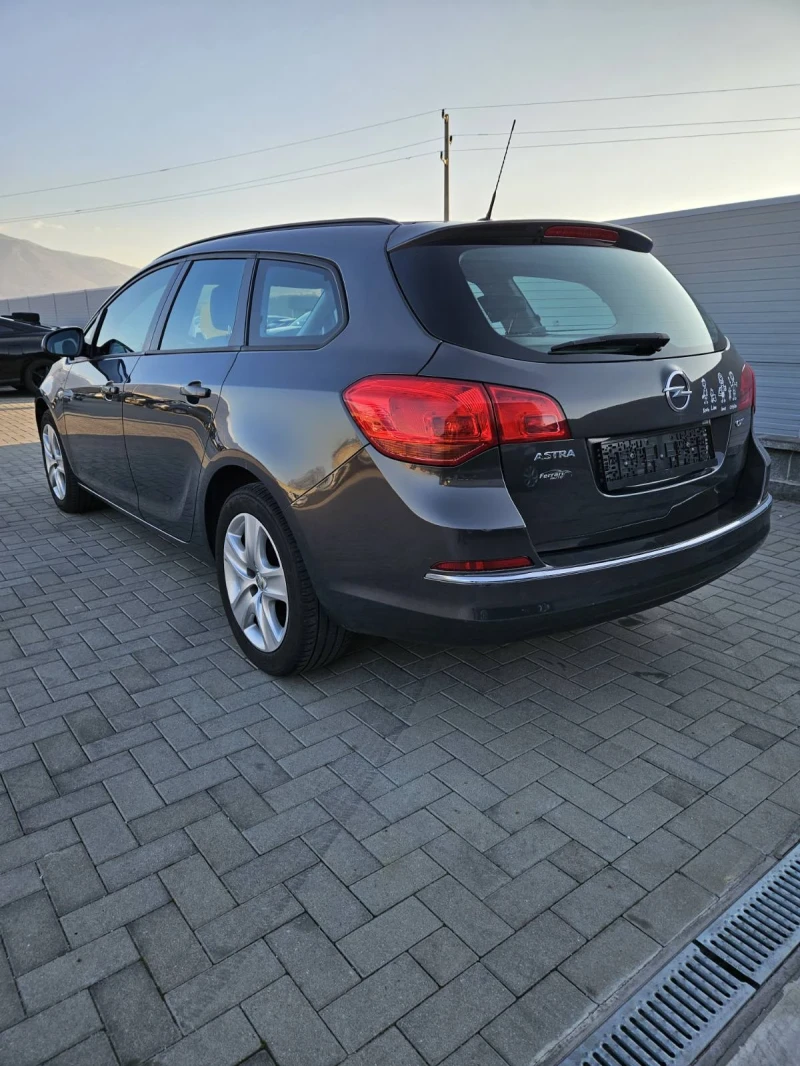 Opel Astra, снимка 3 - Автомобили и джипове - 49072550