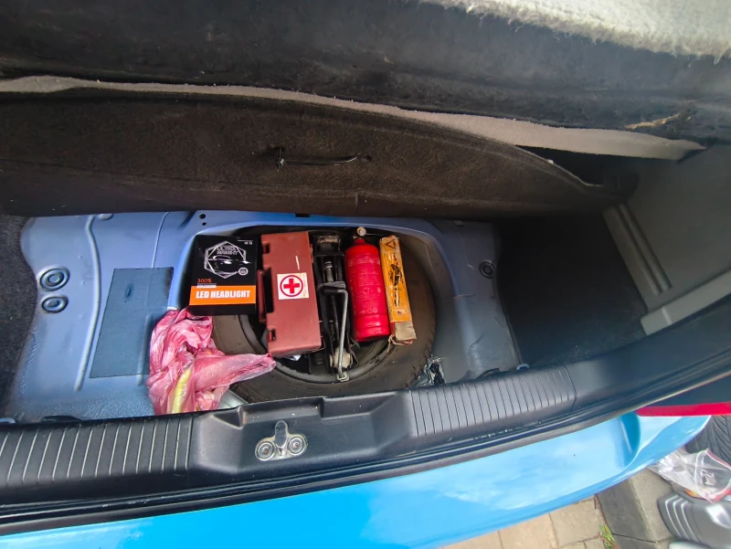 VW Lupo 1.4 16V , снимка 13 - Автомобили и джипове - 52500659