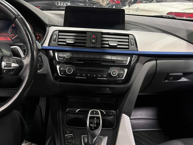 BMW 340 * 340i xDrive * CARFAX * БЕЗ ПЪРВОНАЧАЛНА ВНОСКА, снимка 9 - Автомобили и джипове - 52773016