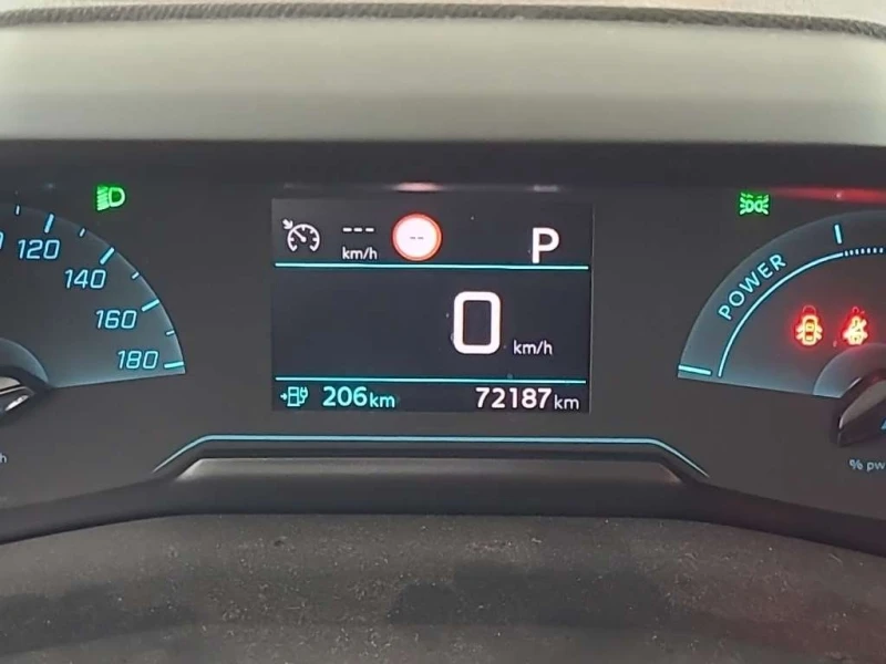 Peugeot 208 50 kWh Active Pack, снимка 10 - Автомобили и джипове - 53021679